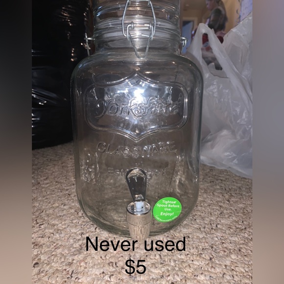 Kitchen items - Picture 3 of 4